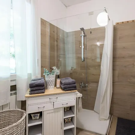 Villa Il Castagneto By Interhome
